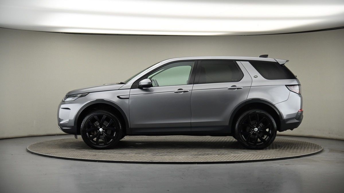 Land Rover Discovery Sport Image 38