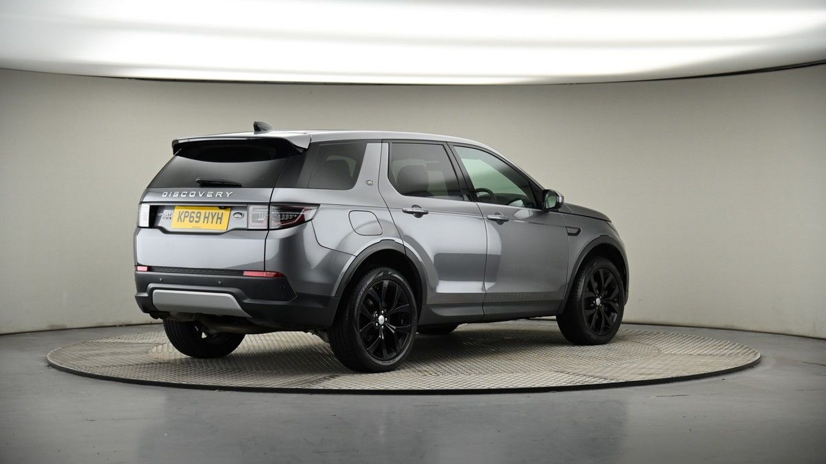 Land Rover Discovery Sport Image 13