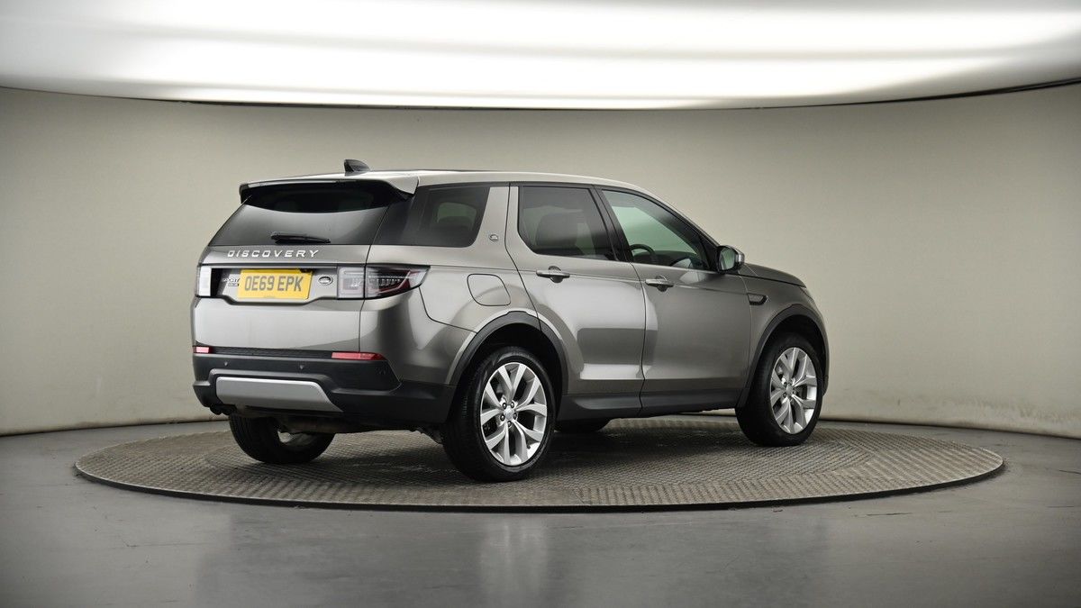 Land Rover Discovery Sport Image 7