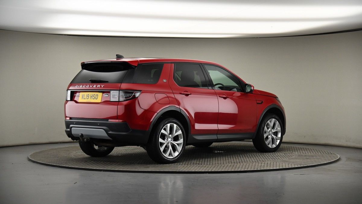 Land Rover Discovery Sport Image 7