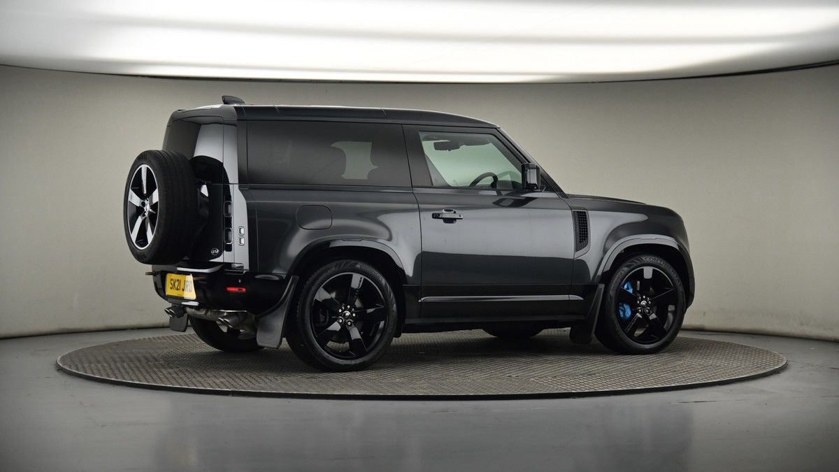 More views of Land Rover Defender 90