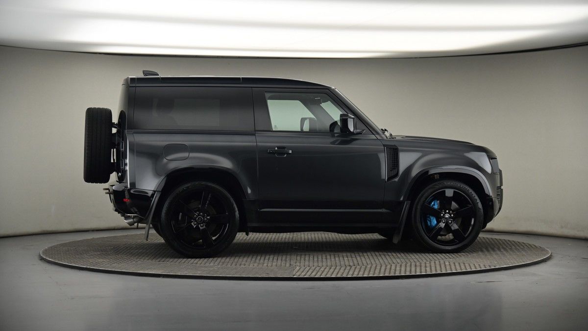 More views of Land Rover Defender 90
