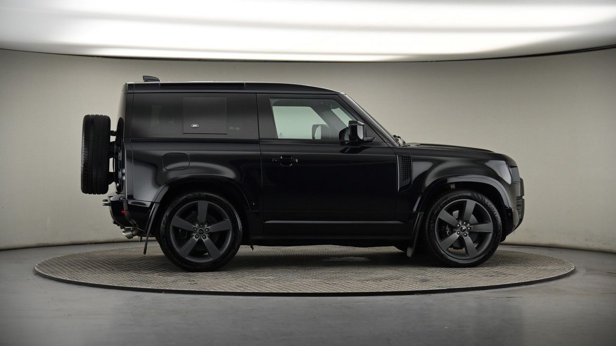 More views of Land Rover Defender 90