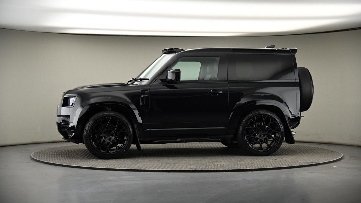 More views of Land Rover Defender 90