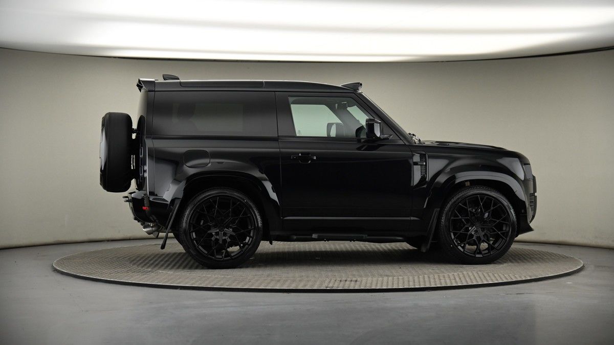 More views of Land Rover Defender 90