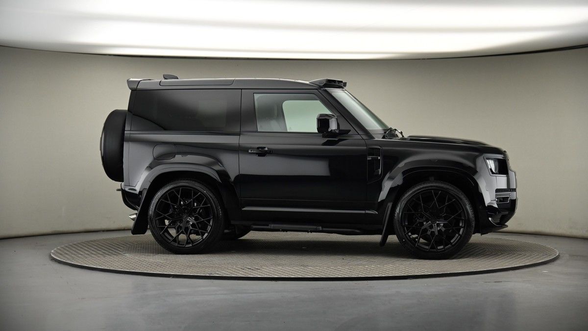 More views of Land Rover Defender 90