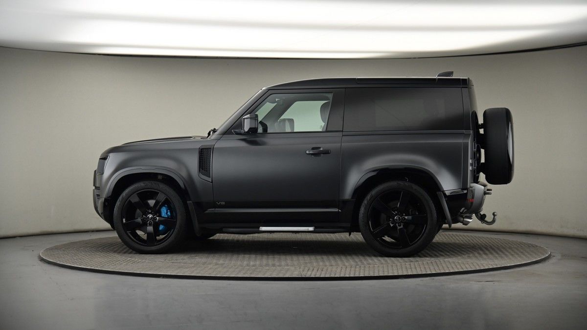 More views of Land Rover Defender 90