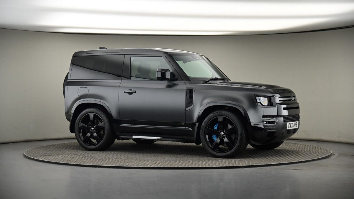 Land Rover Defender 90 Image 6
