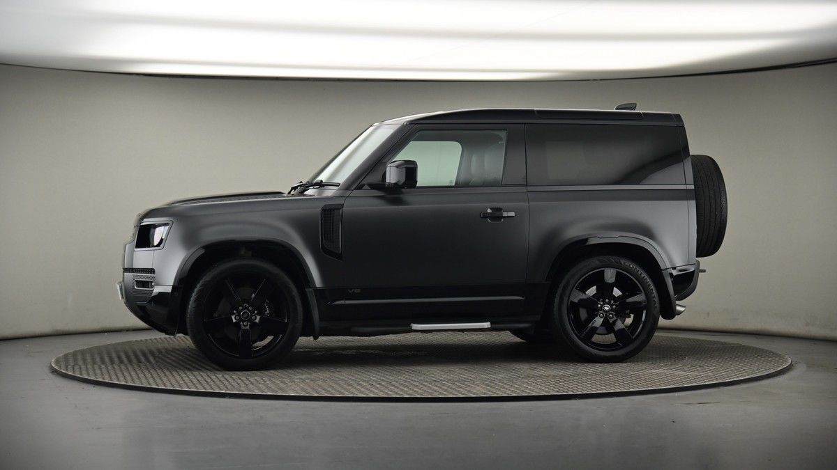 More views of Land Rover Defender 90