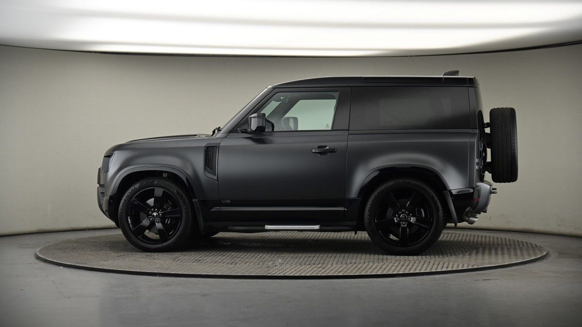 More views of Land Rover Defender 90