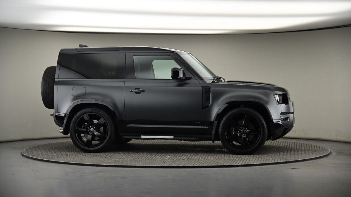 More views of Land Rover Defender 90