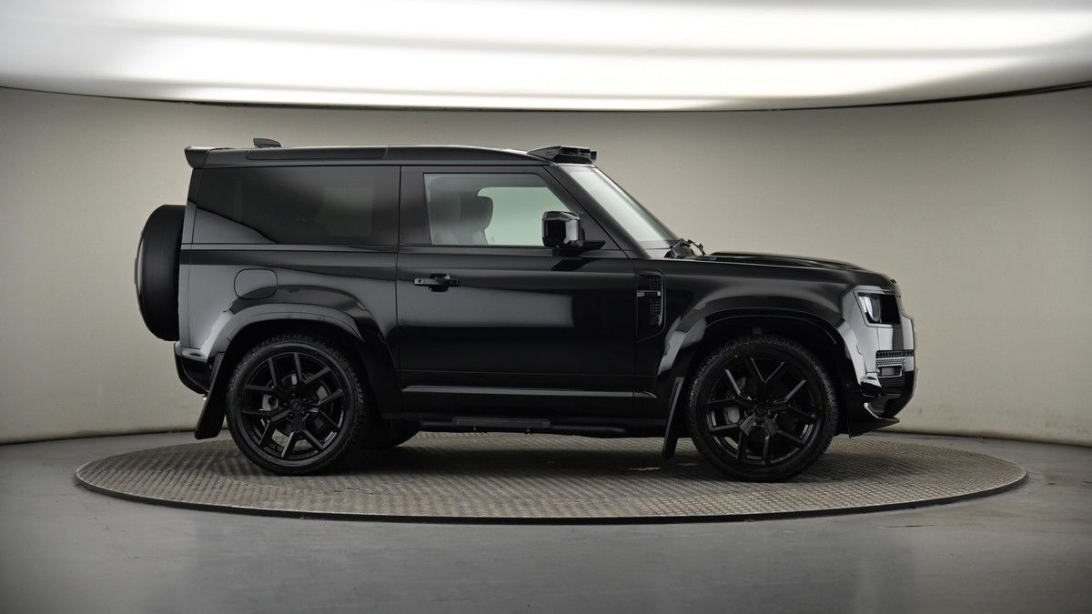More views of Land Rover Defender 90