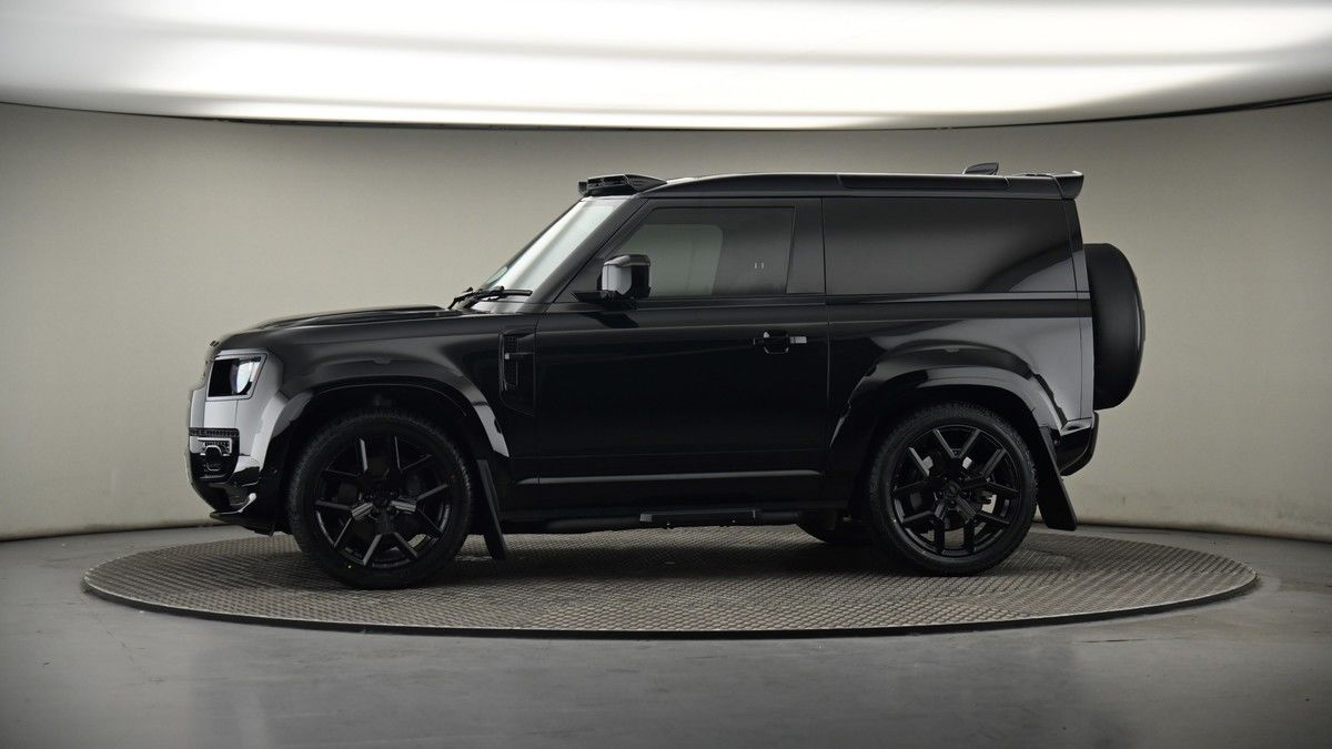 More views of Land Rover Defender 90