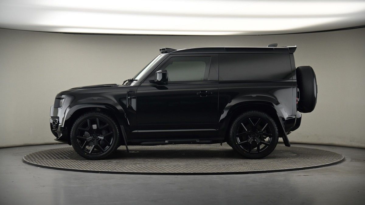 Land Rover Defender 90 Urban Image 19