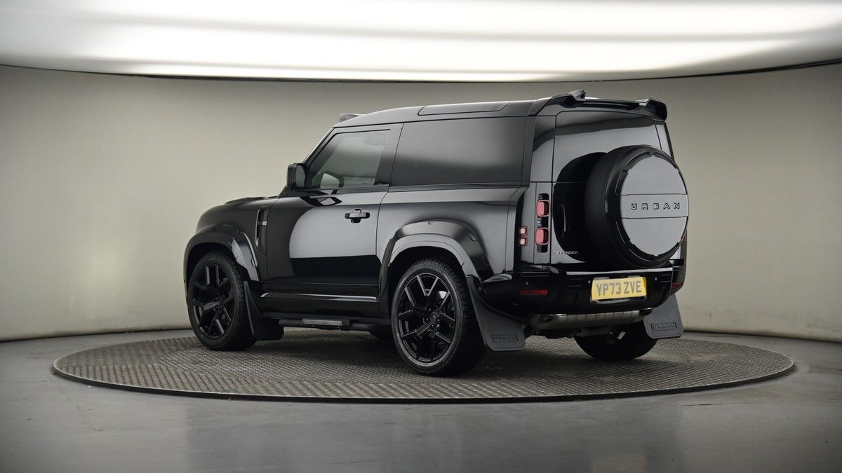 More views of Land Rover Defender 90