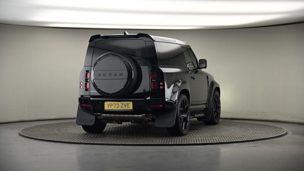 More views of Land Rover Defender 90