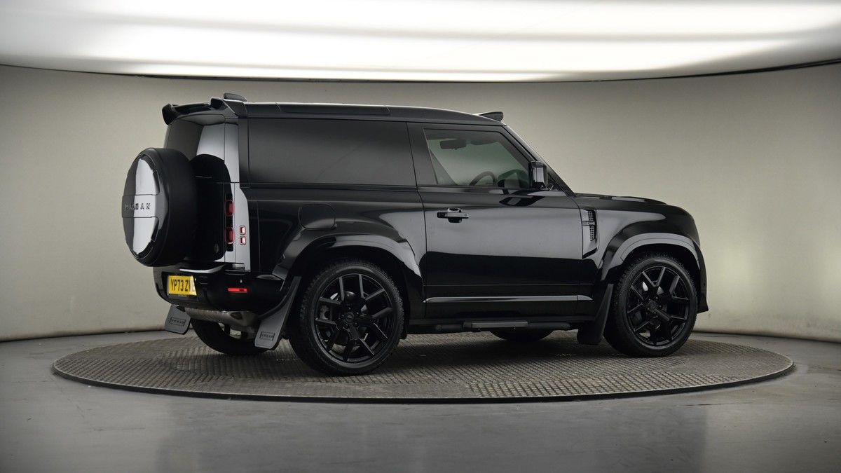 More views of Land Rover Defender 90