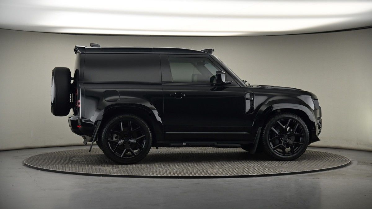 More views of Land Rover Defender 90