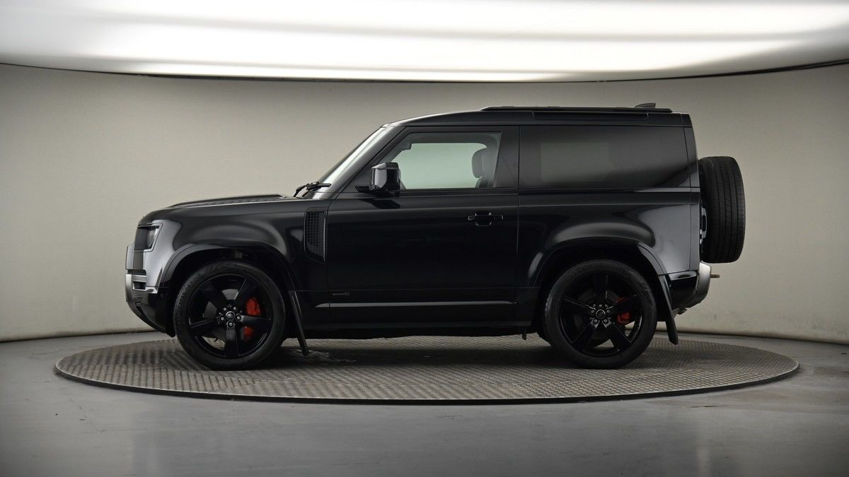 Land Rover Defender 90 Image 19
