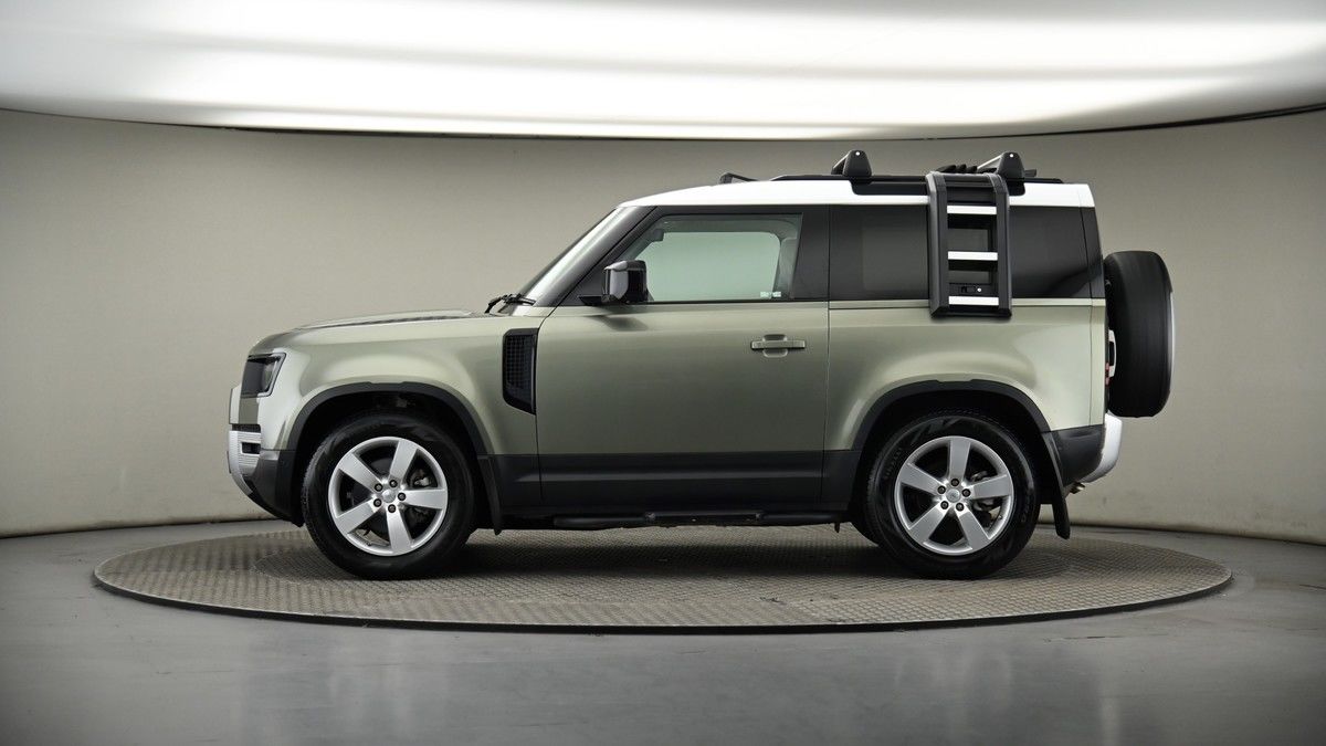 Land Rover Defender 90 Image 19