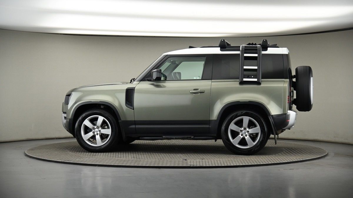 More views of Land Rover Defender 90