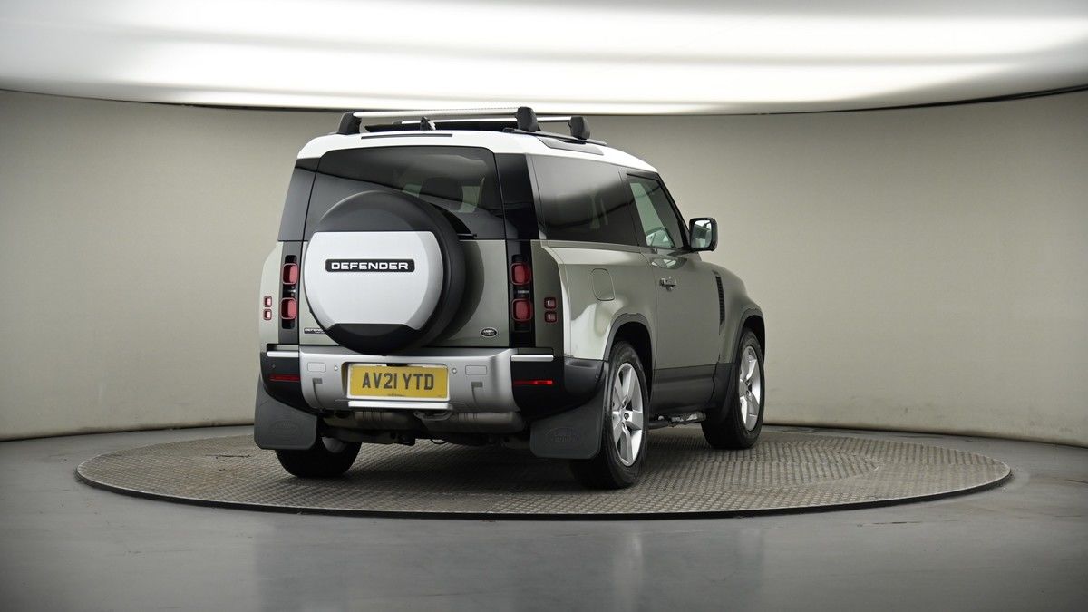 More views of Land Rover Defender 90
