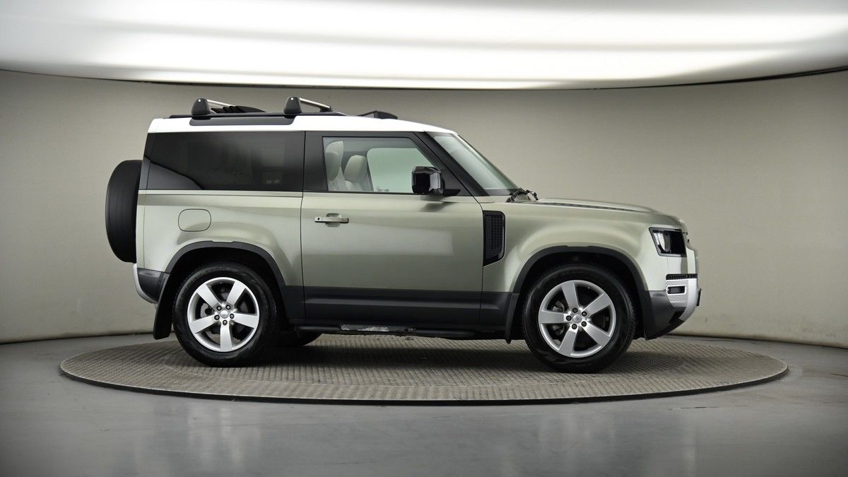 More views of Land Rover Defender 90