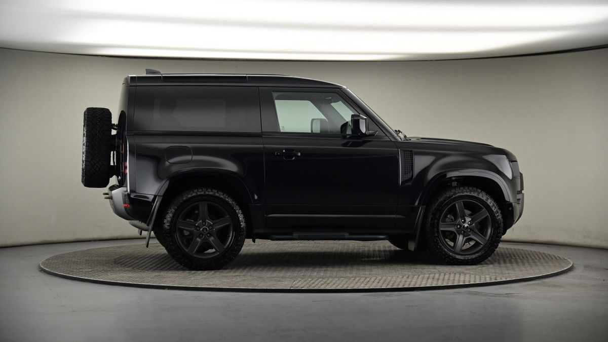 More views of Land Rover Defender 90