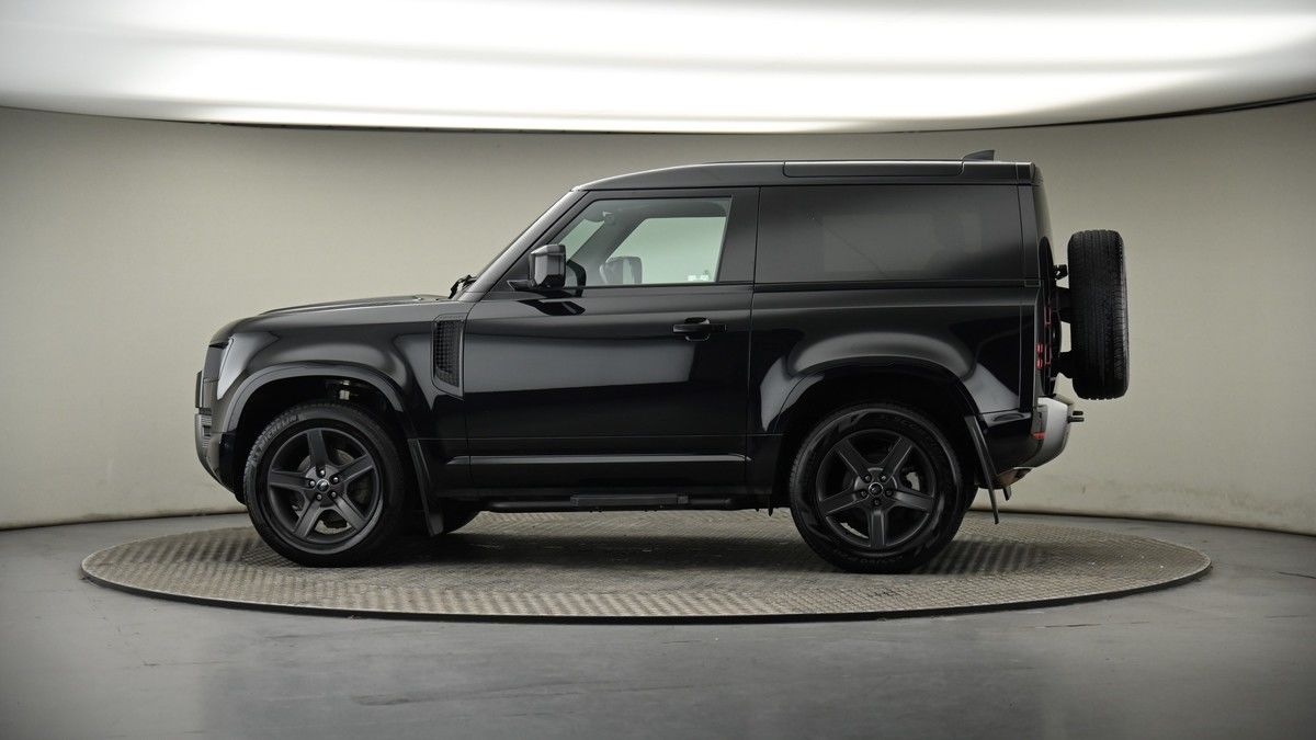 More views of Land Rover Defender 90