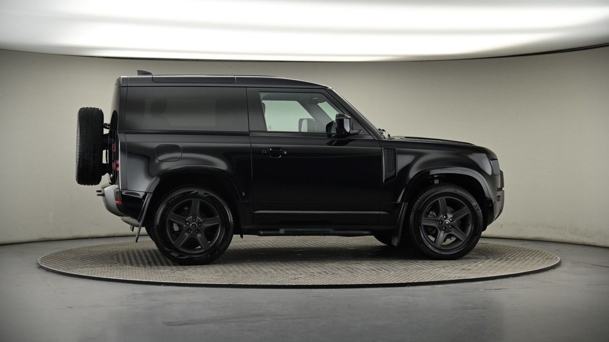 More views of Land Rover Defender 90