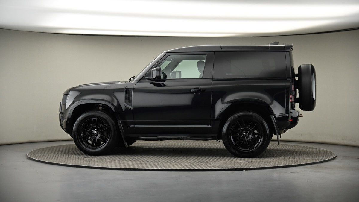 More views of Land Rover Defender 90