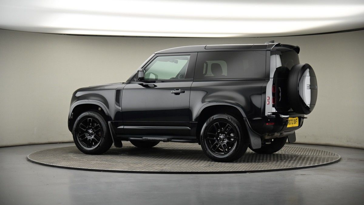 More views of Land Rover Defender 90
