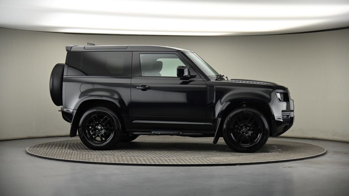 More views of Land Rover Defender 90