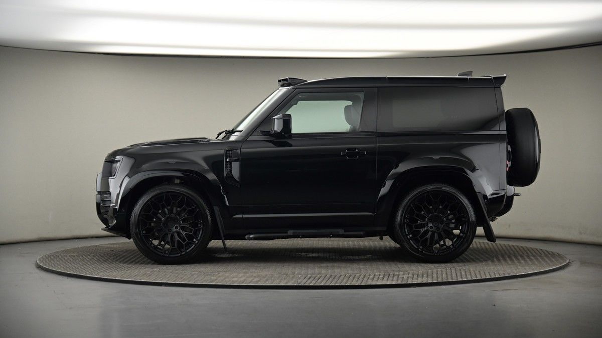 Land Rover Defender 90 Image 19