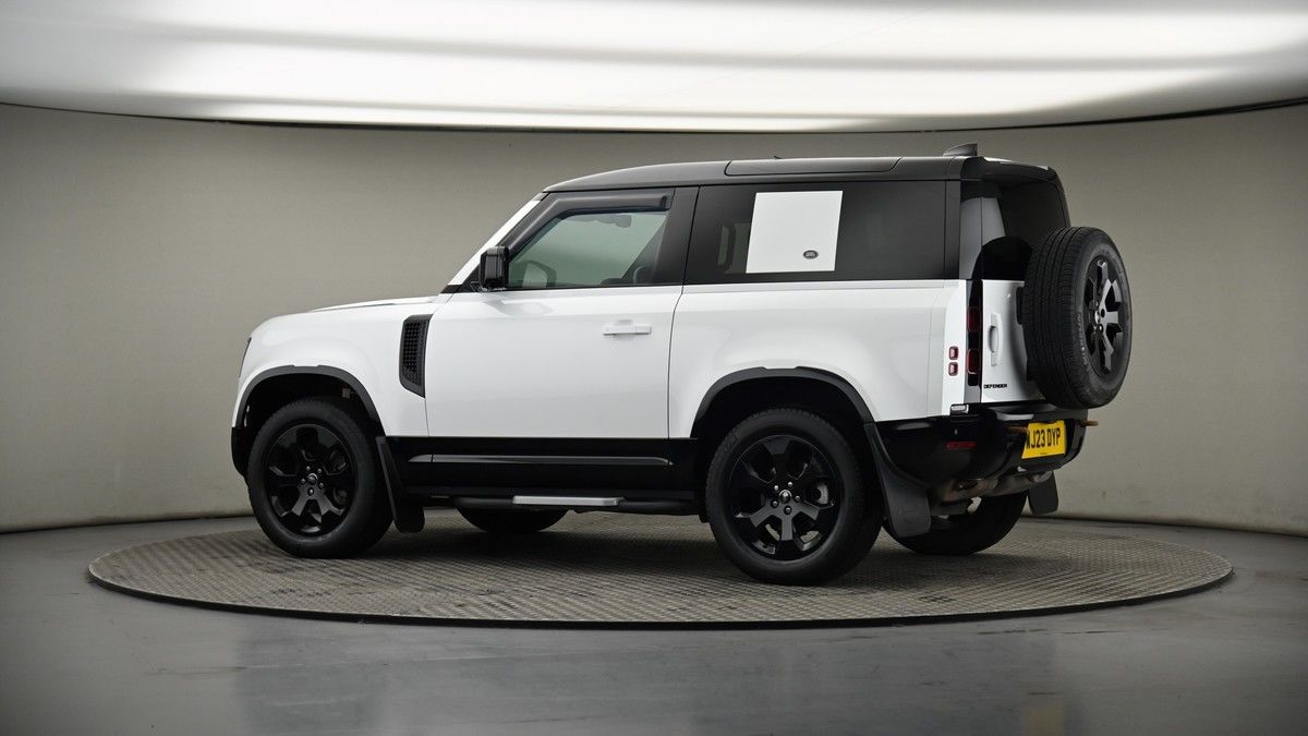 More views of Land Rover Defender 90