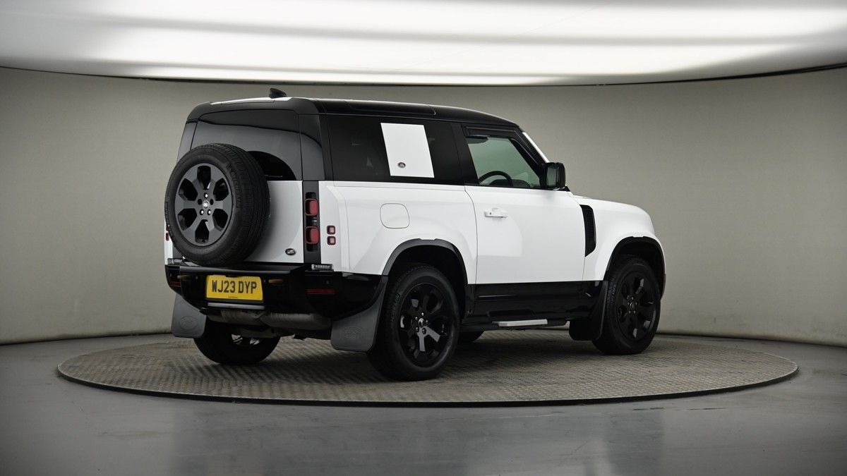 Land Rover Defender 90 Image 13