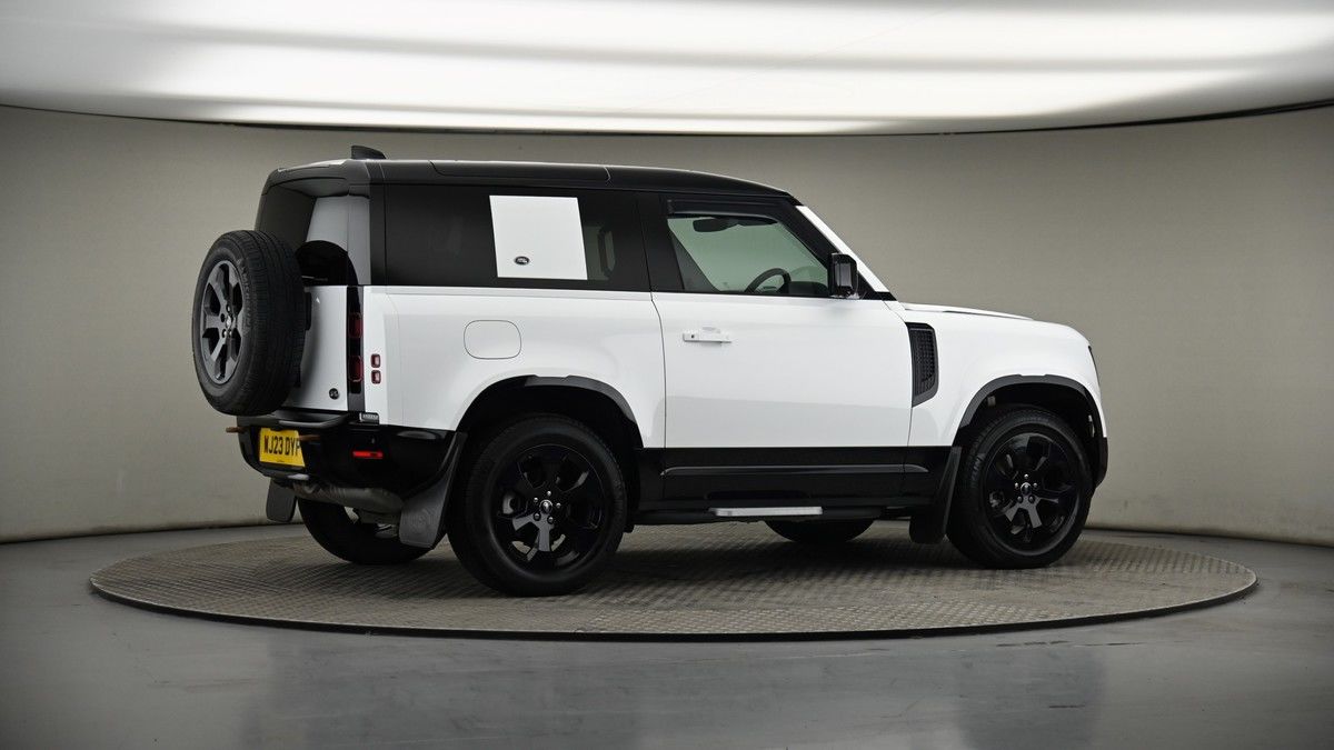 More views of Land Rover Defender 90