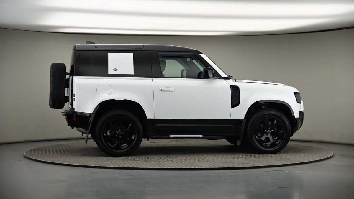 More views of Land Rover Defender 90