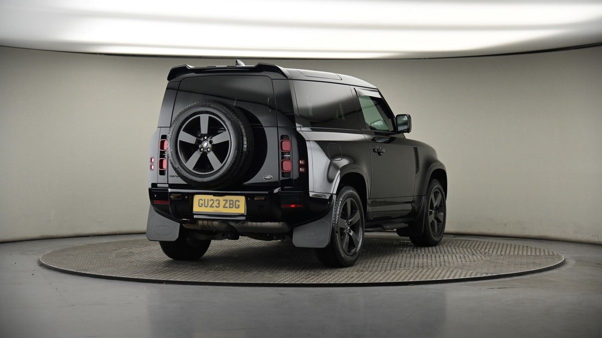 More views of Land Rover Defender 90