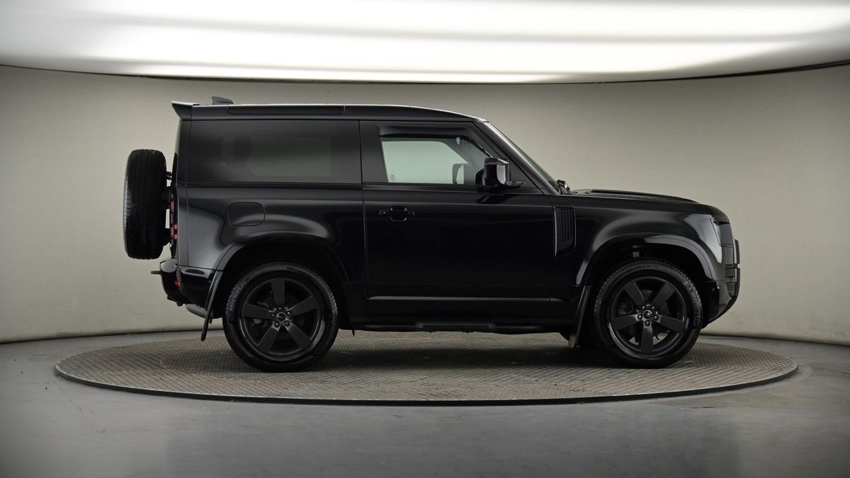 More views of Land Rover Defender 90