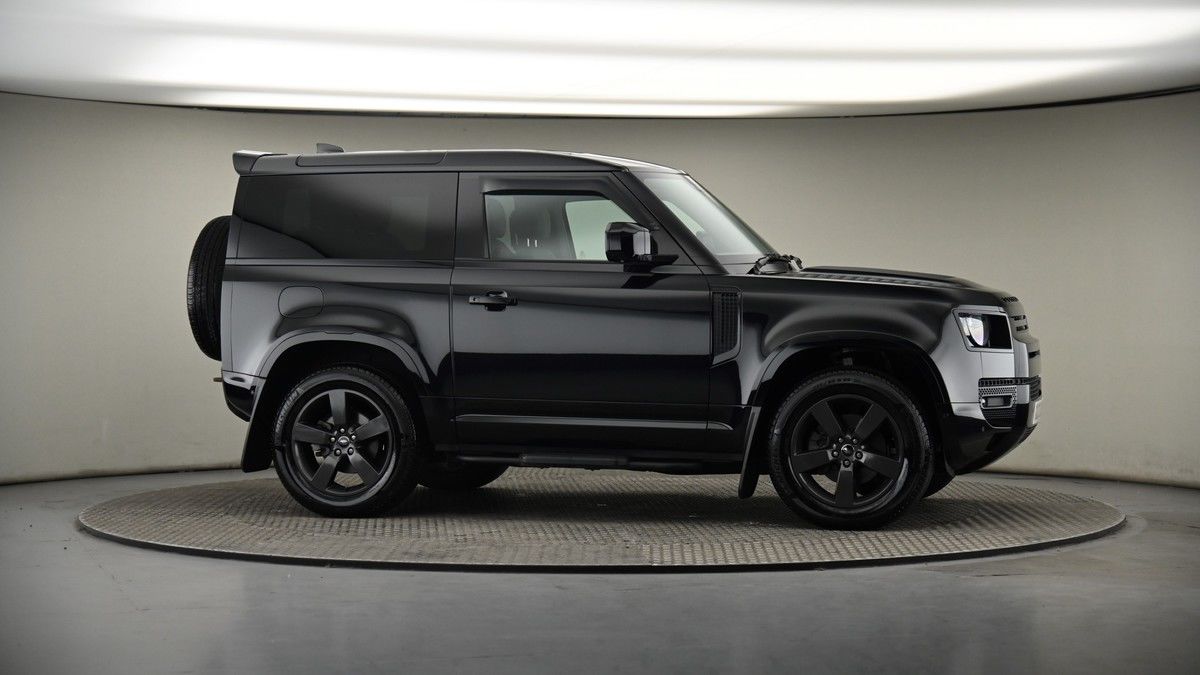 More views of Land Rover Defender 90