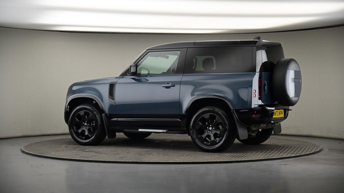 More views of Land Rover Defender 90
