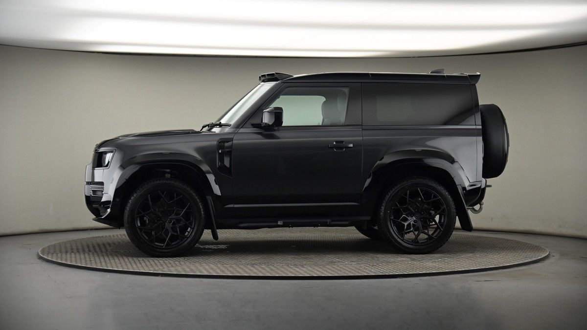 More views of Land Rover Defender 90