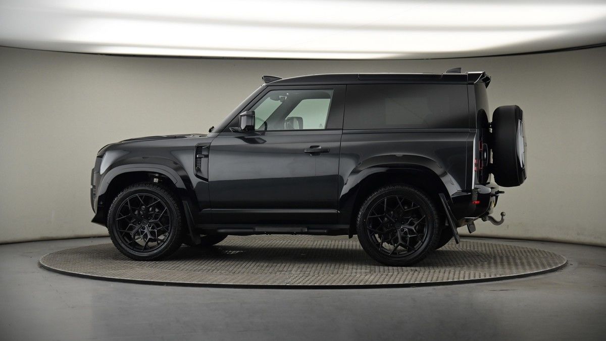 More views of Land Rover Defender 90