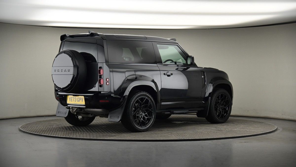 Land Rover Defender 90 Image 7