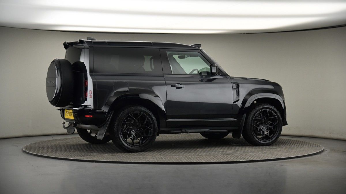 More views of Land Rover Defender 90