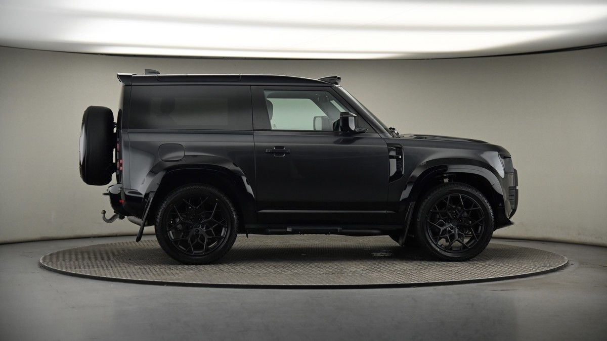More views of Land Rover Defender 90