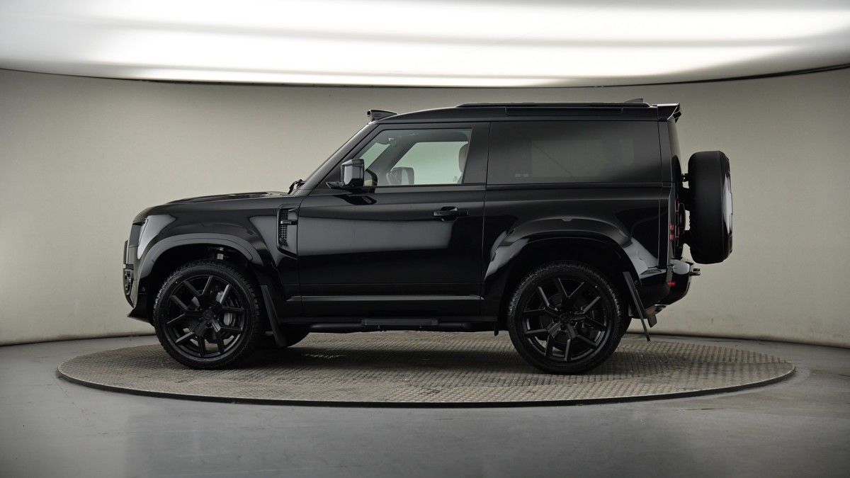 More views of Land Rover Defender 90