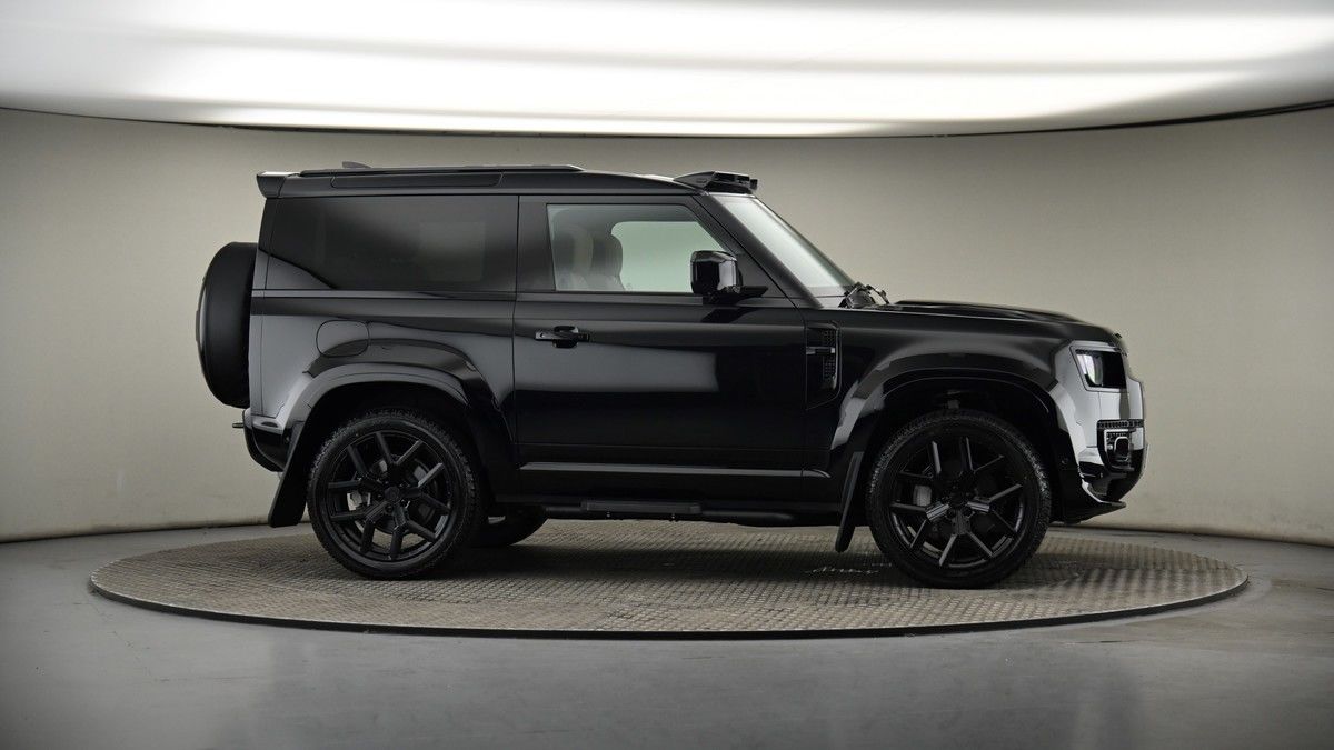 More views of Land Rover Defender 90