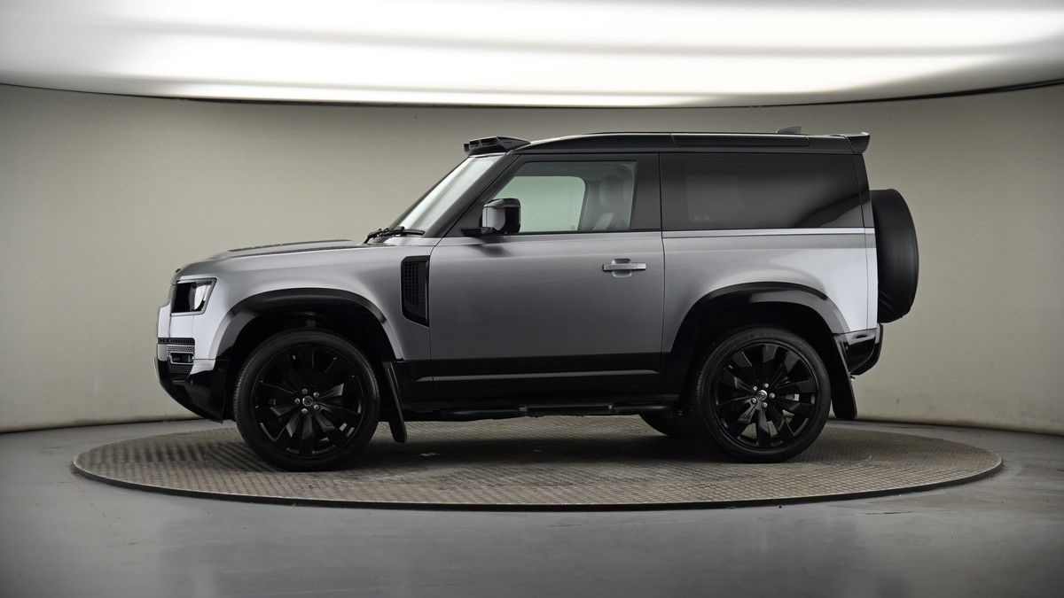 More views of Land Rover Defender 90